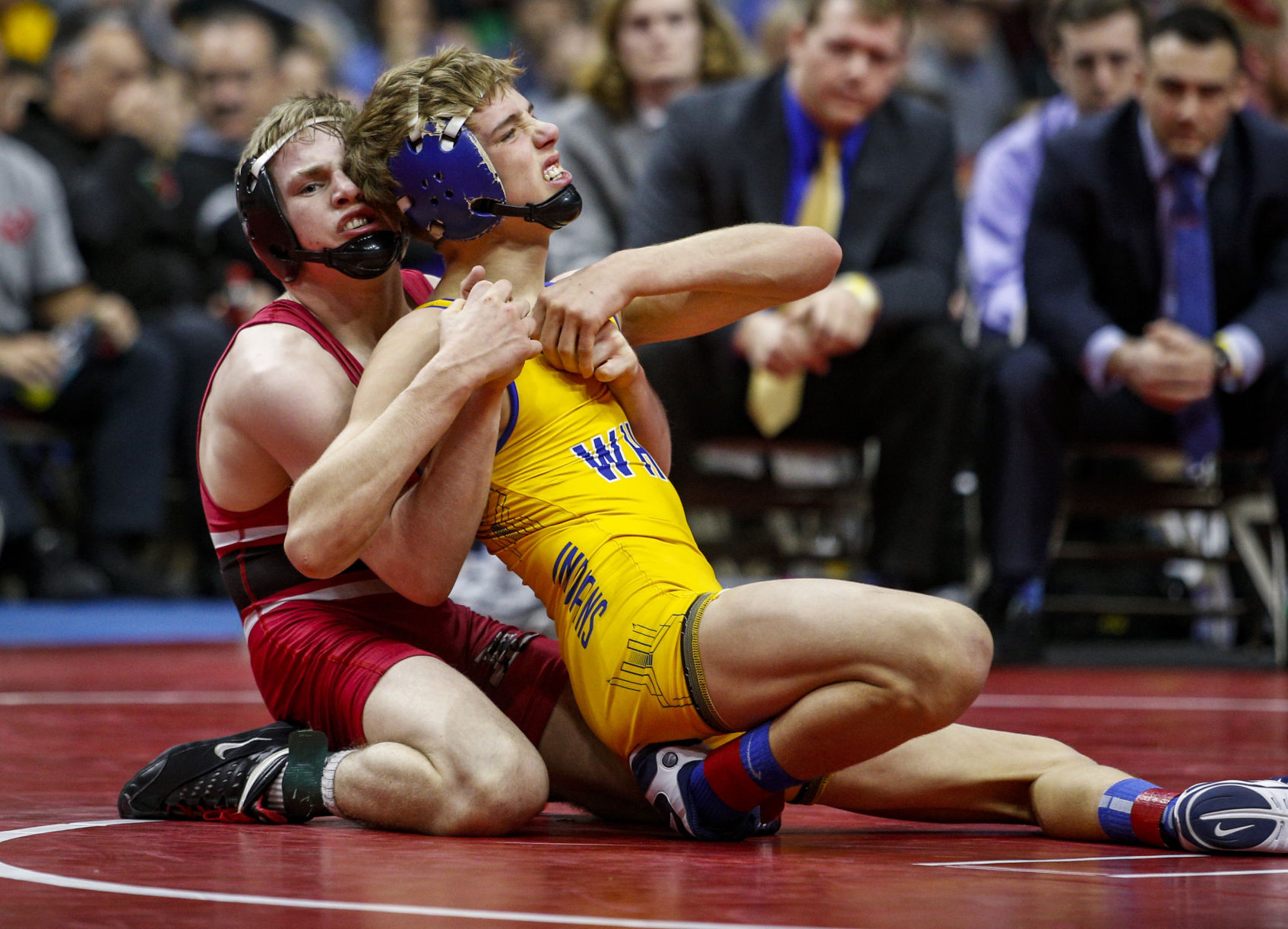 021817-WRESTLING-FINALS-003.jpg